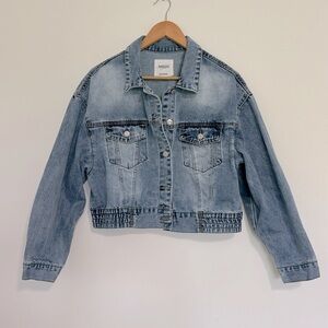 ✨Kensie True Vintage Bomber Jacket✨